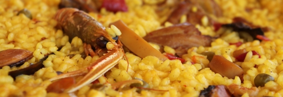 Spanish cuisine: paella